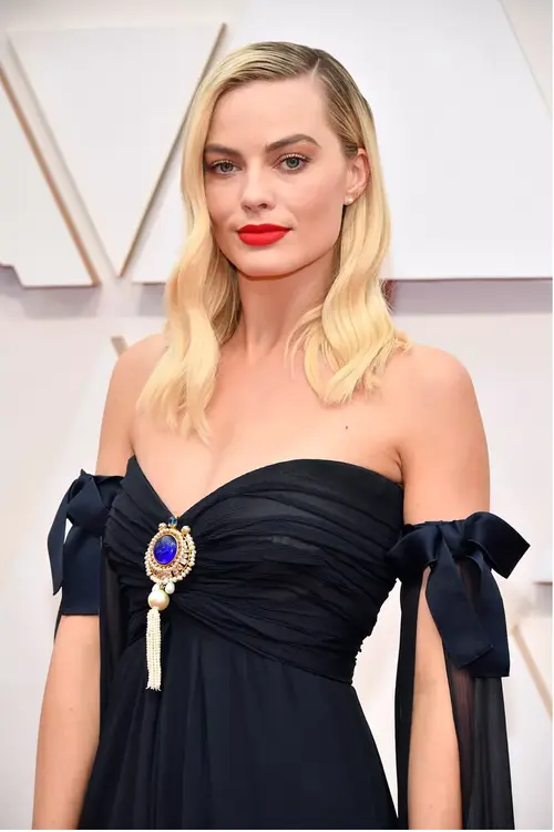 Shadow Roots: How to Get Lived-In, Low-Maintenance Hair Color